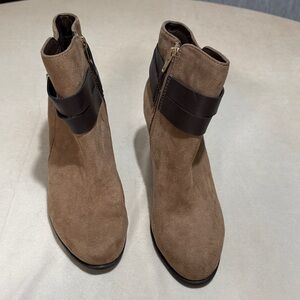 NWOT Giani Bernini Taupe Suede Ankle Booties with Dark Brown Strap